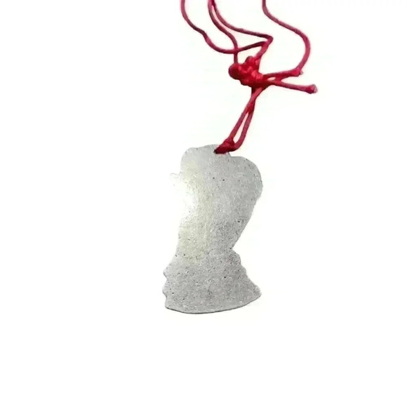 Angel on Red Cord-can be hung on car mirror or use as a necklace - Picture 4 of 4